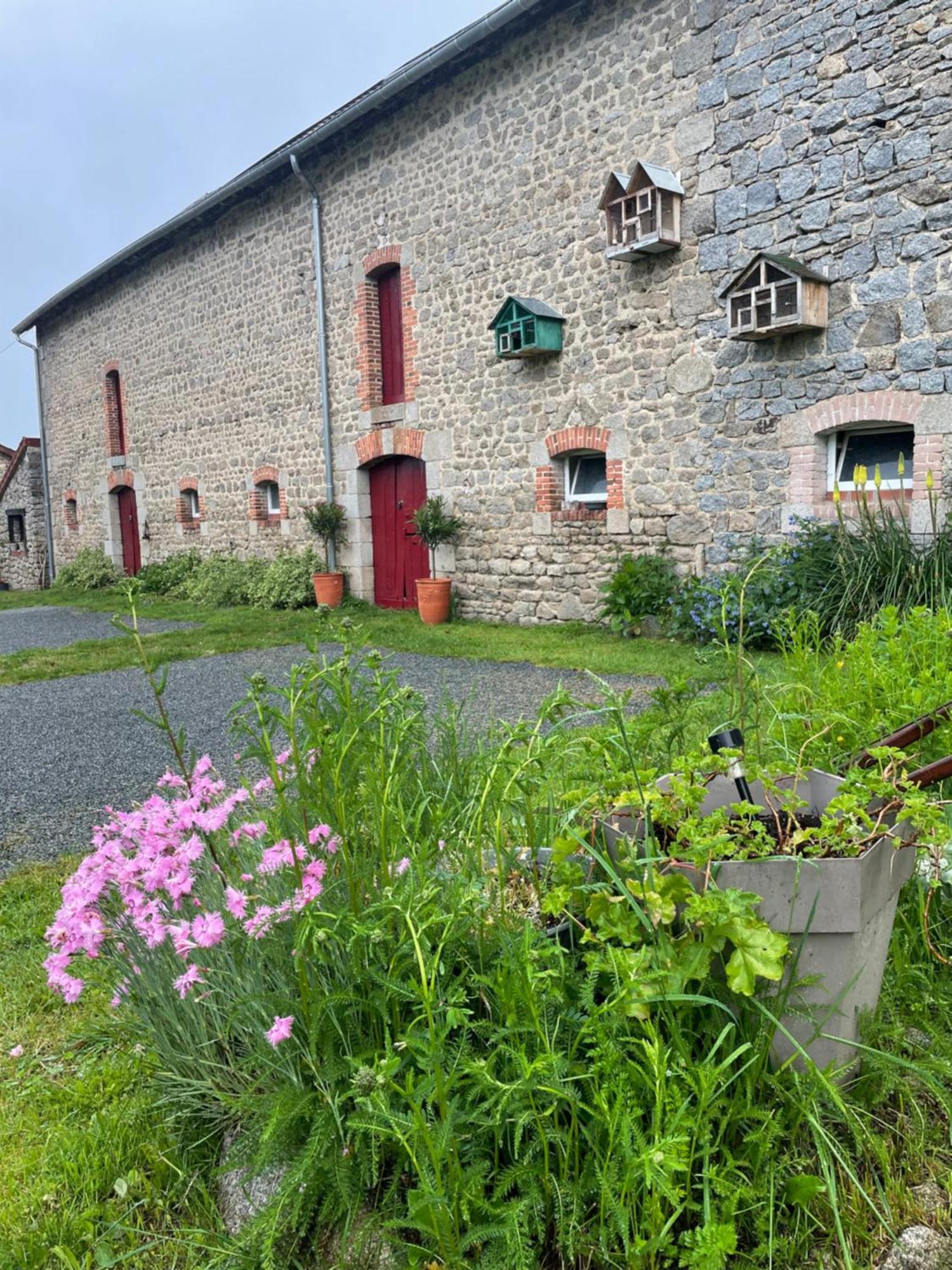 Maison D'Hotes Ourdeaux Et Gite Chez Rouchon Alleyrat  Exterior foto